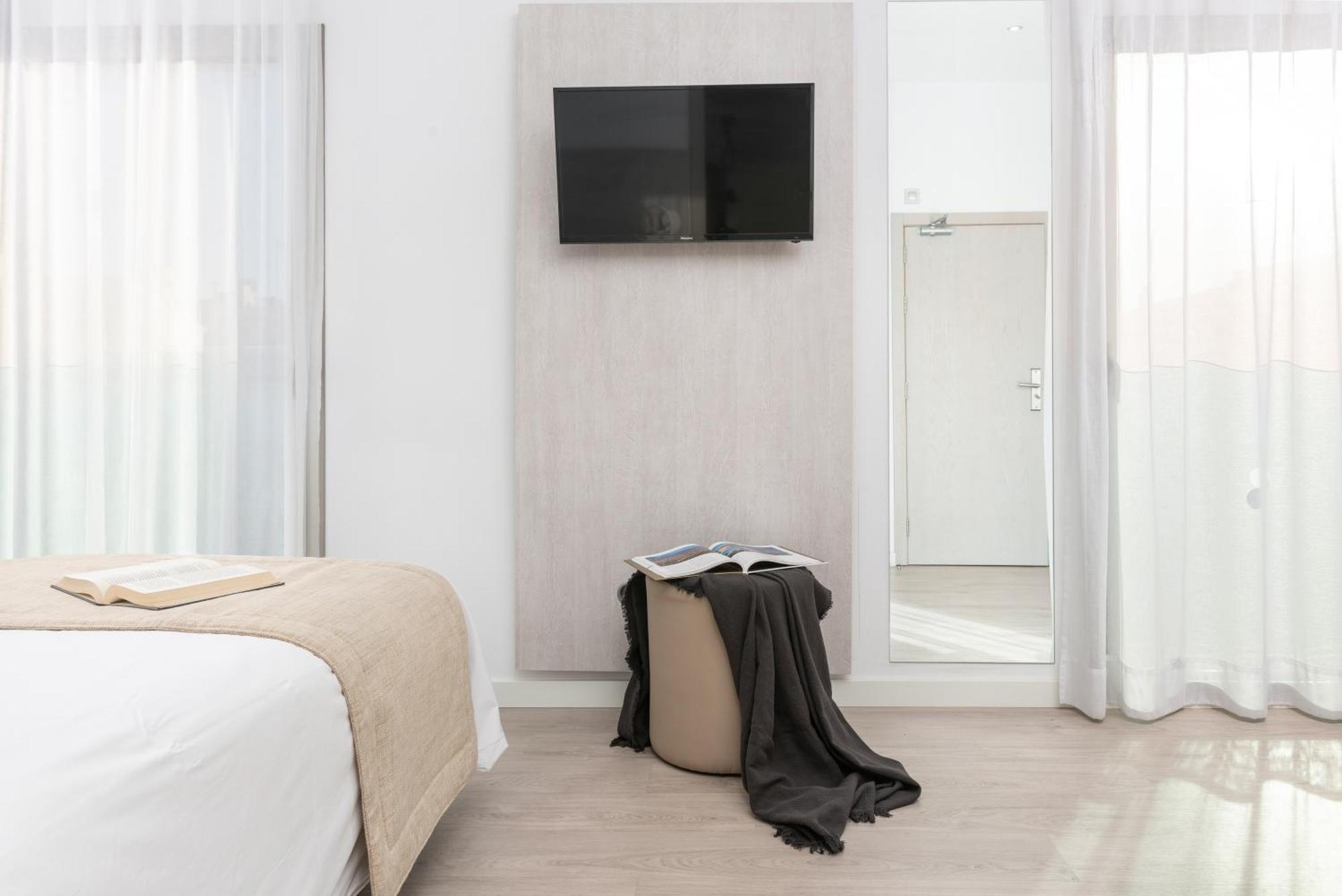 Llaut Boutique Hotel (Adults Only) Can Picafort  Kamer foto
