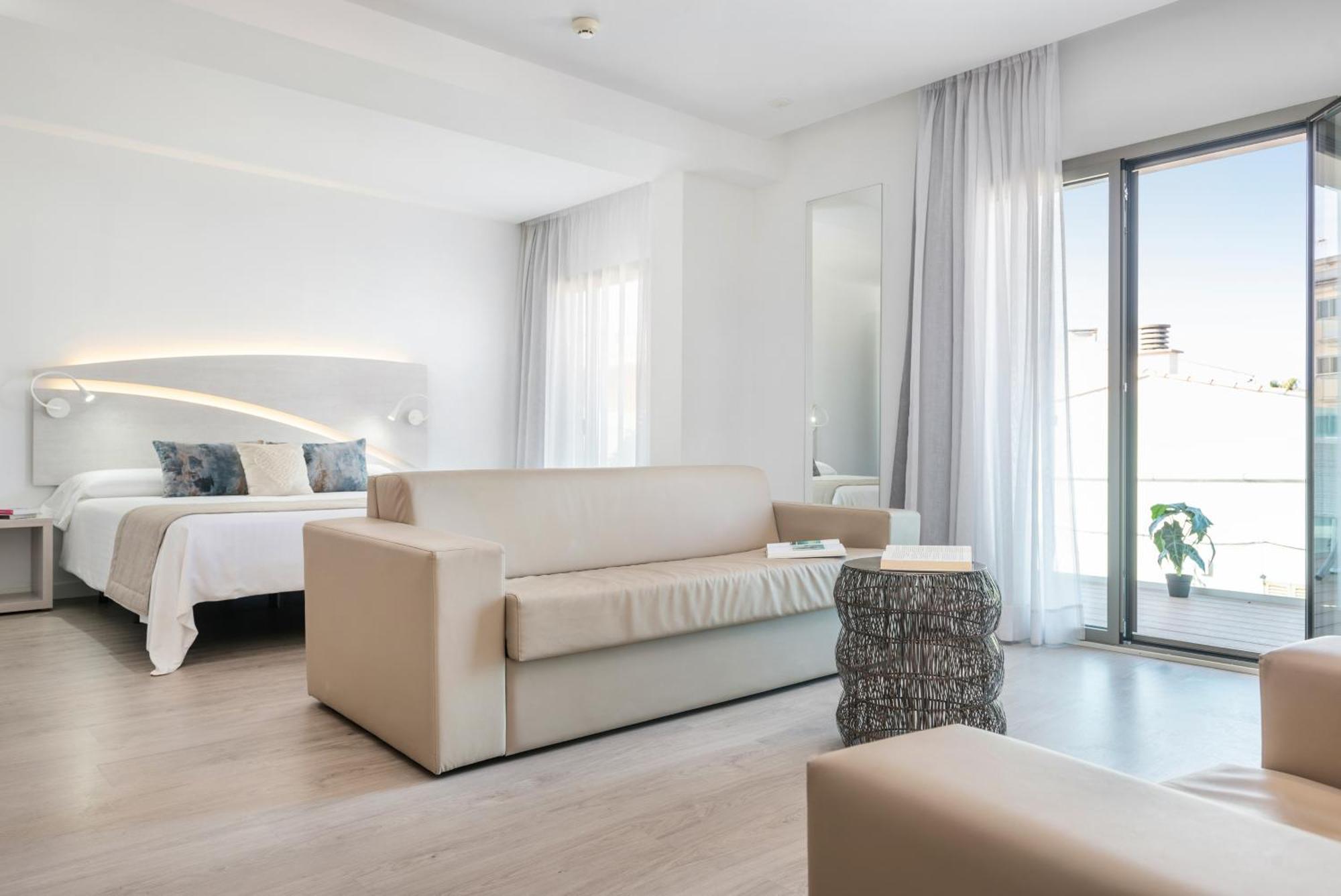 Llaut Boutique Hotel (Adults Only) Can Picafort  Kamer foto